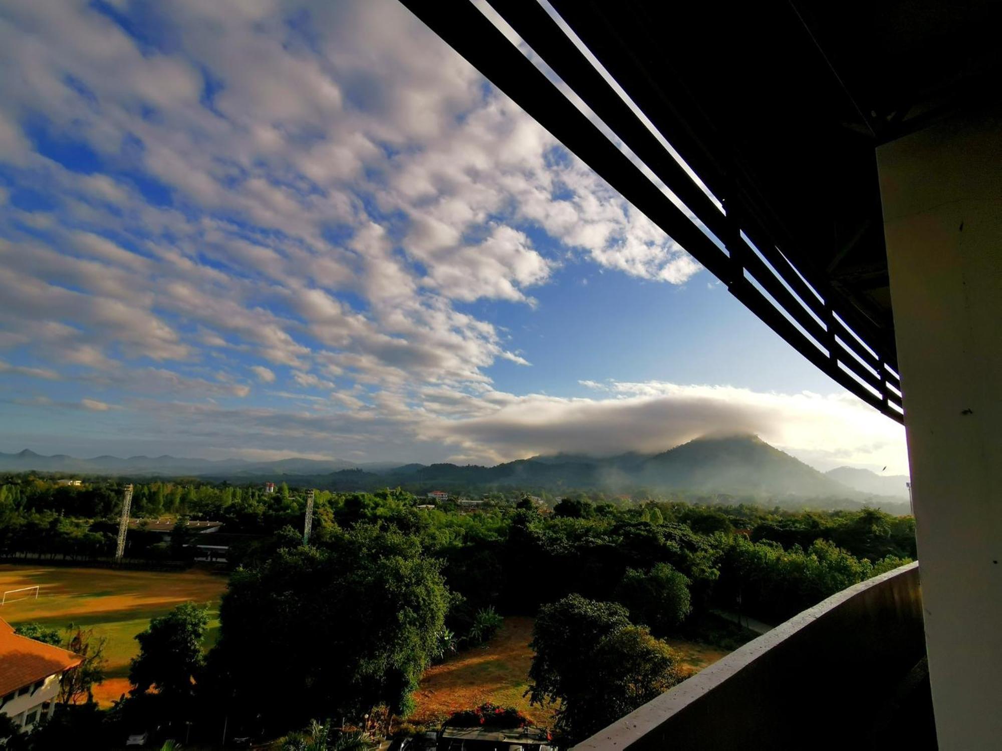 Loei Palace Hotel Екстериор снимка