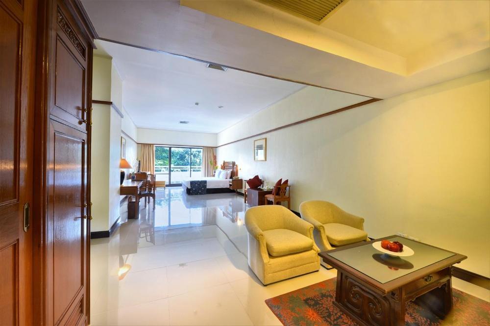 Loei Palace Hotel Екстериор снимка
