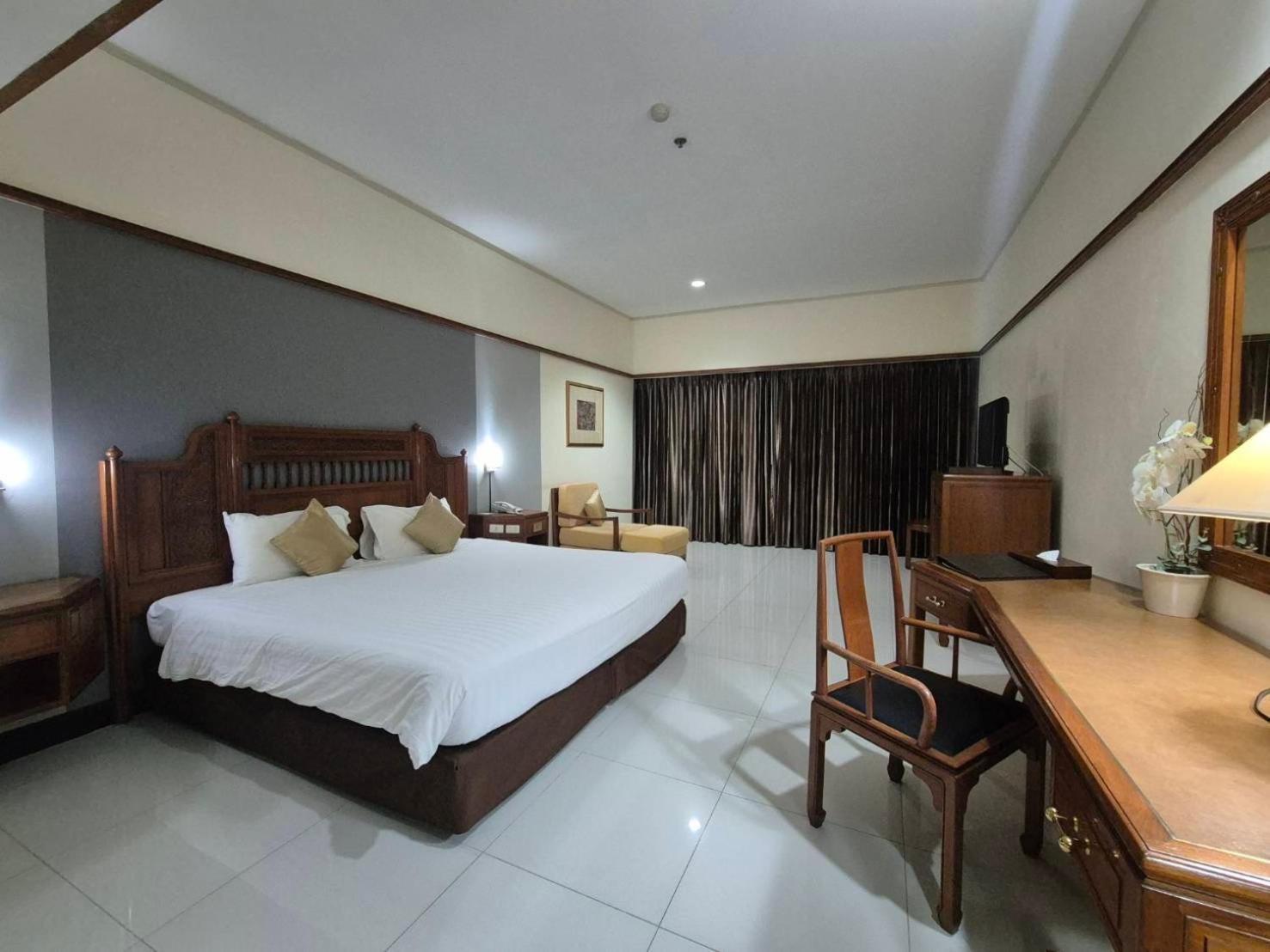 Loei Palace Hotel Екстериор снимка